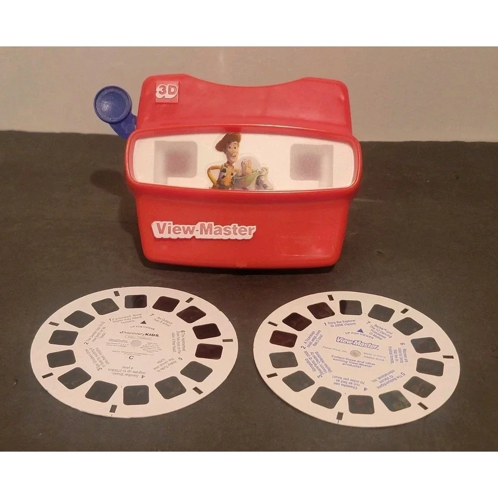 Vintage Classic Red 3D View-Master w/ Marine Life And 2008 Mixed Reel
